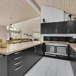 Cozy In With Kitchen بيت للعطل Vig