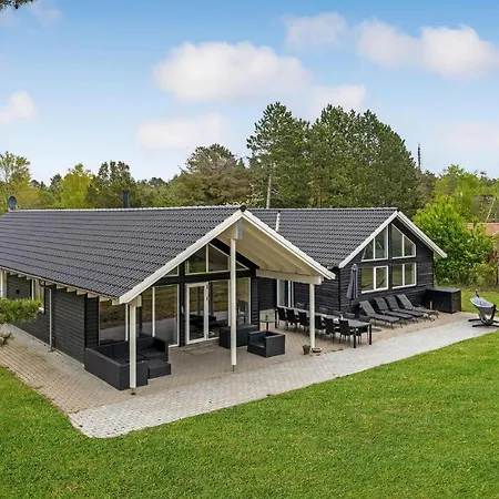 Cozy In With Kitchen Holiday home