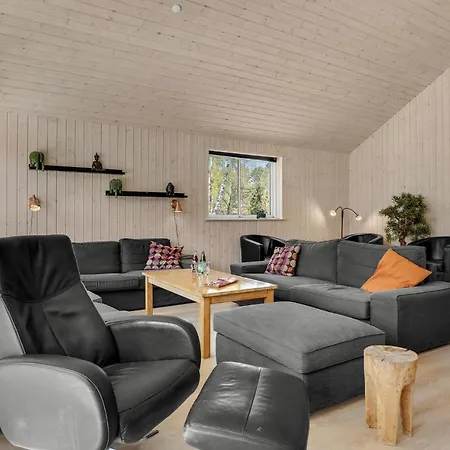 Cozy In With Kitchen * Vig