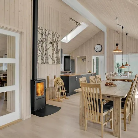 Cozy In With Kitchen * Vig